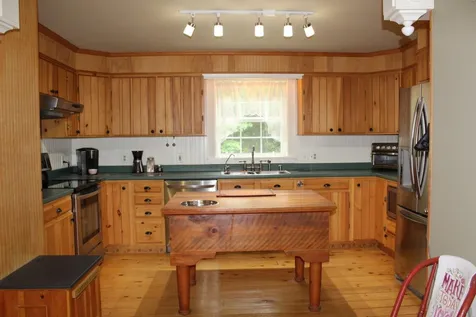 10 Beechwood Lane Springfield VT 05156