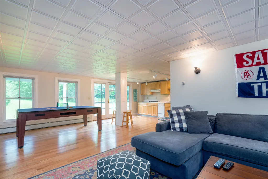 258 Thomas Lane Stowe VT 05672