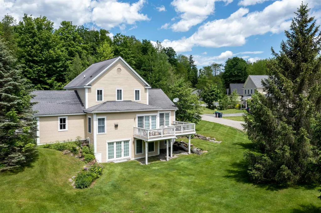 258 Thomas Lane Stowe VT 05672