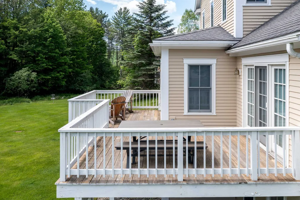 258 Thomas Lane Stowe VT 05672