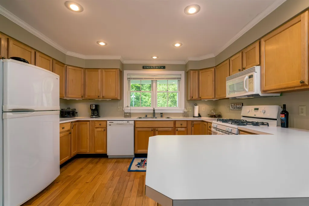 258 Thomas Lane Stowe VT 05672