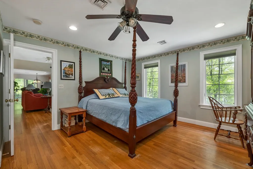 31 Sunset Drive Loudon NH 03307