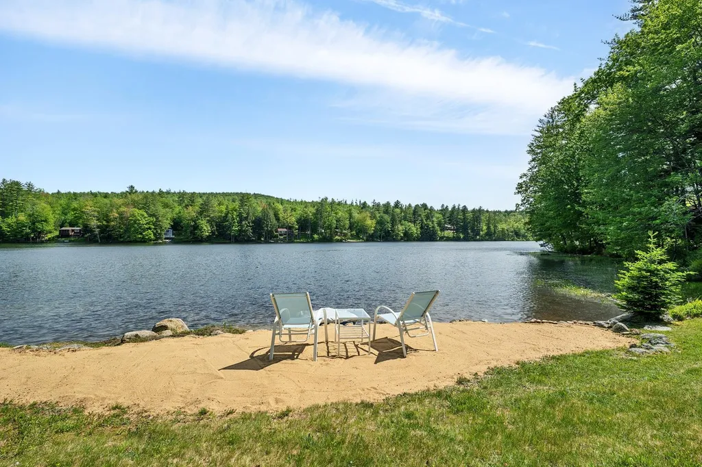 31 Sunset Drive Loudon NH 03307