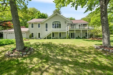 31 Sunset Drive Loudon NH 03307