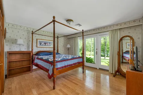 31 Sunset Drive Loudon NH 03307