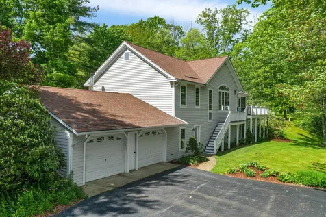 31 Sunset Drive Loudon NH 03307