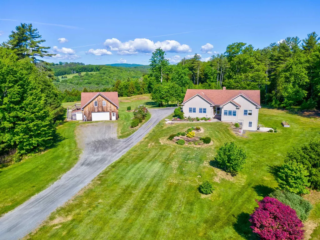 30 Garcia Lane Hartland VT 05048