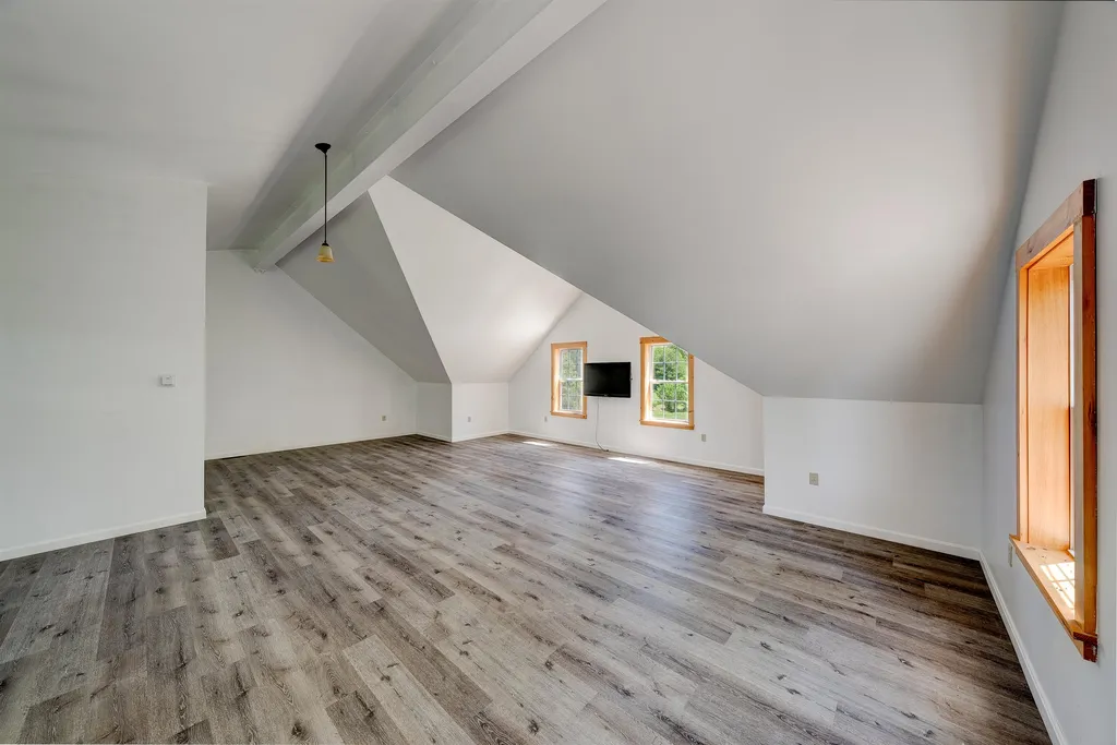 30 Garcia Lane Hartland VT 05048