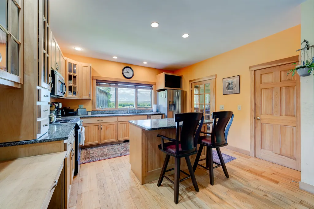 30 Garcia Lane Hartland VT 05048