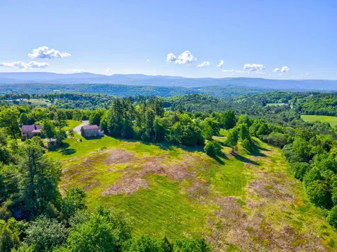 30 Garcia Lane Hartland VT 05048