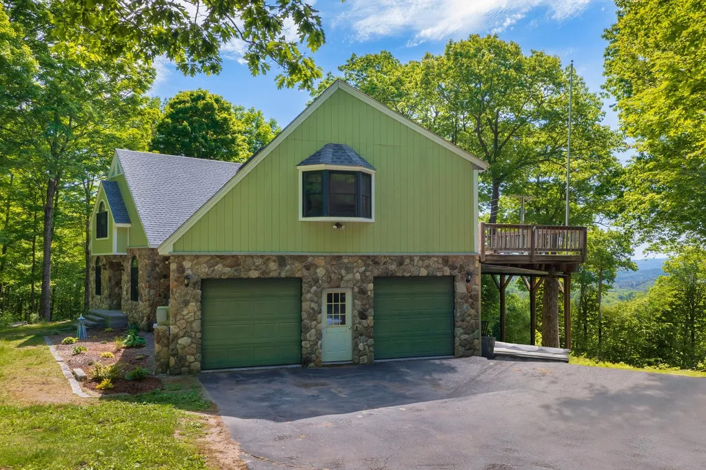 67 Old Post Road Newbury NH 03255