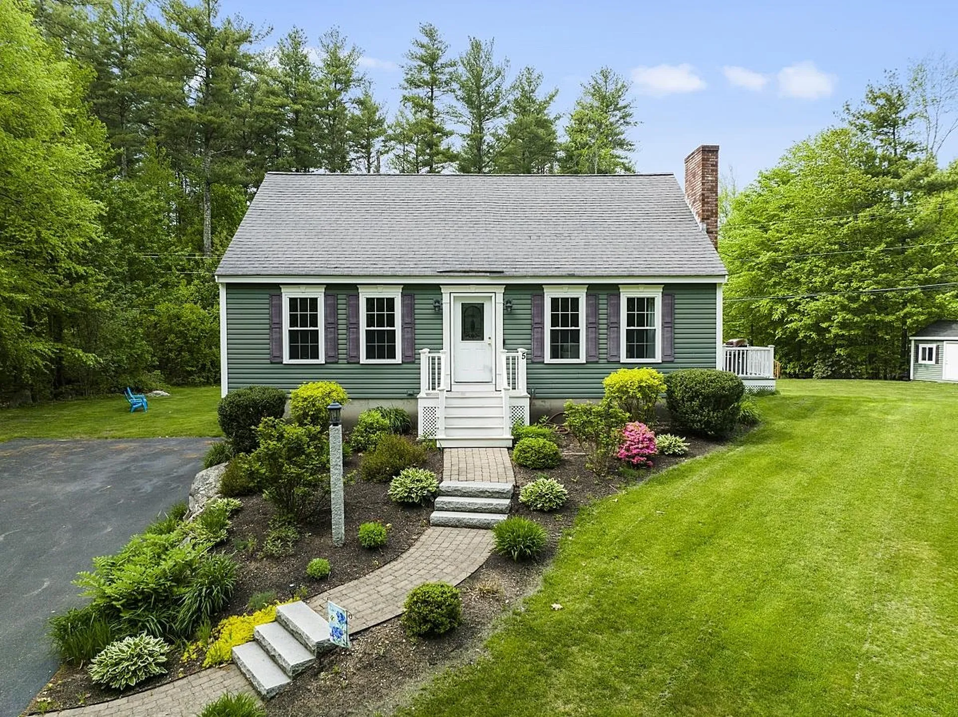 5 Rowell Road Sandown NH 03873