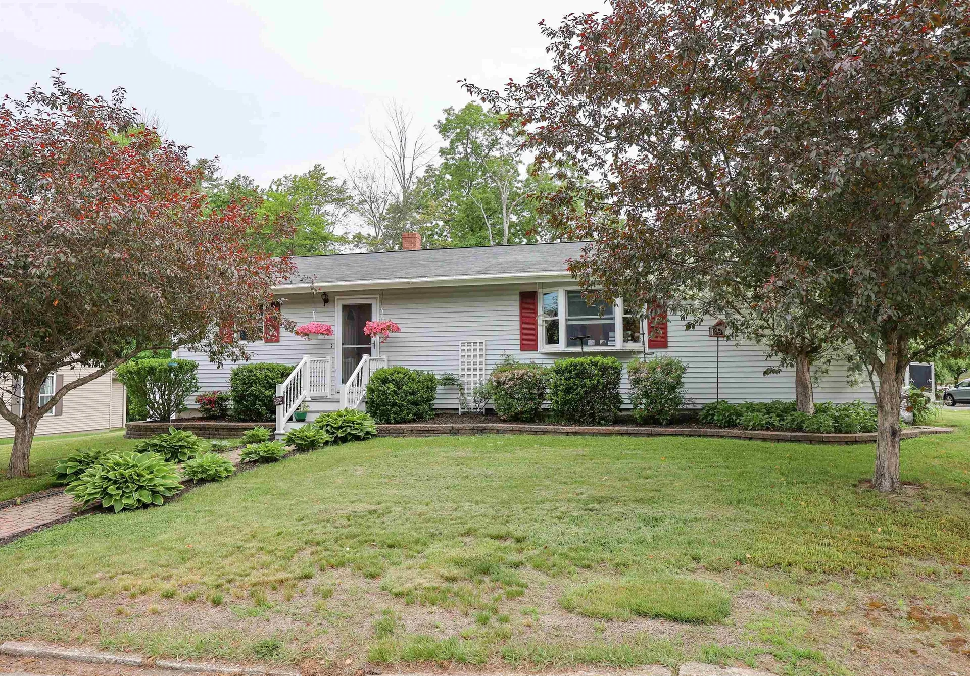 30 Bert Street Hooksett NH 03106