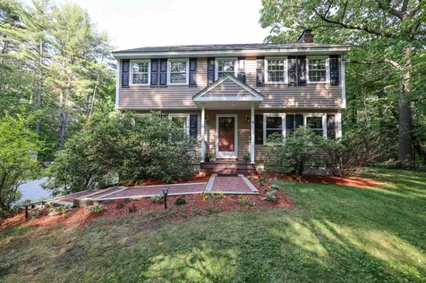 10 Wentworth Drive Bedford NH 03110