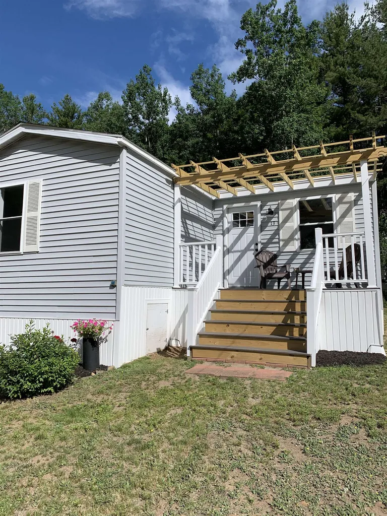 13 Linda Street Danville NH 03819