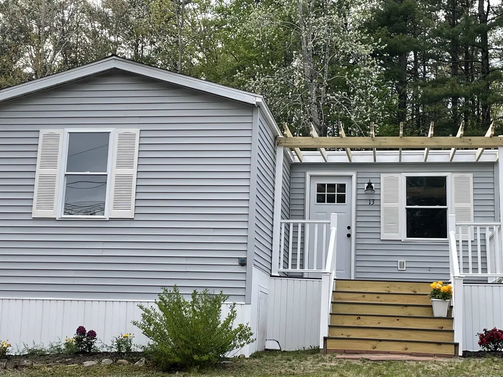 13 Linda Street Danville NH 03819