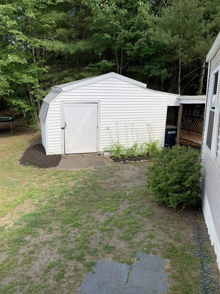 13 Linda Street Danville NH 03819