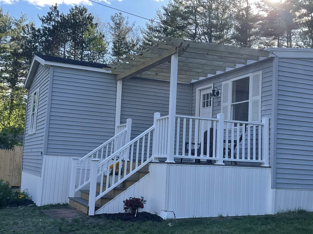 13 Linda Street Danville NH 03819