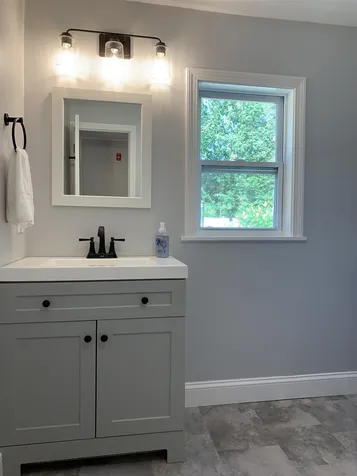 13 Linda Street Danville NH 03819