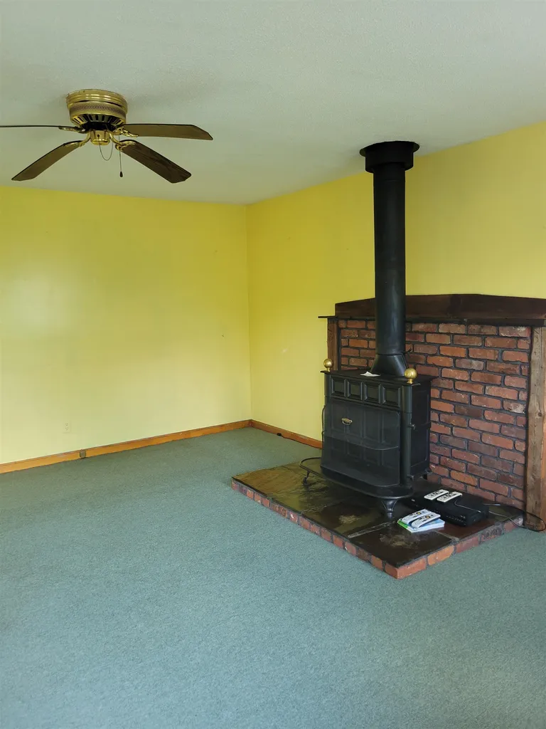 91 Springfarm Road Claremont NH 03743