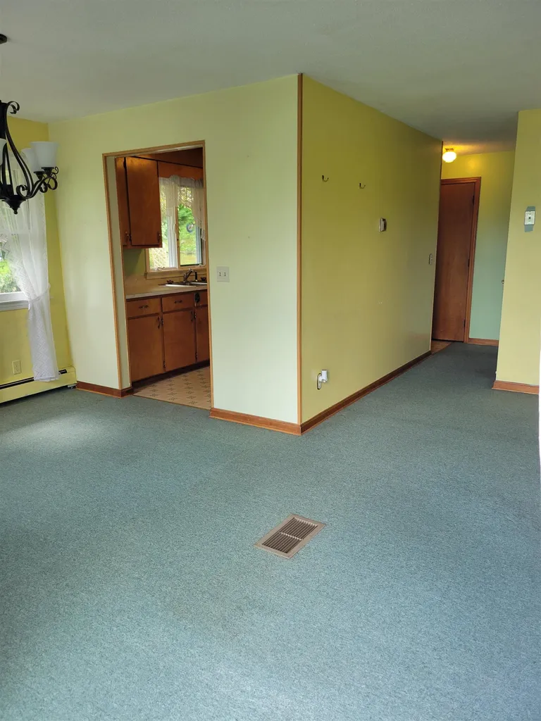91 Springfarm Road Claremont NH 03743