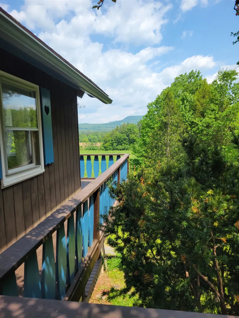 91 Springfarm Road Claremont NH 03743
