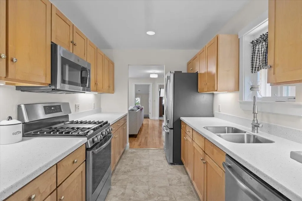 156 Commons Road Williston VT 05495