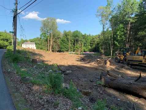 39 Amesbury Road Newton NH 03858