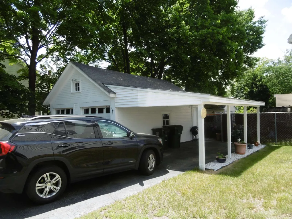 343 Harrison Street Manchester NH 03104