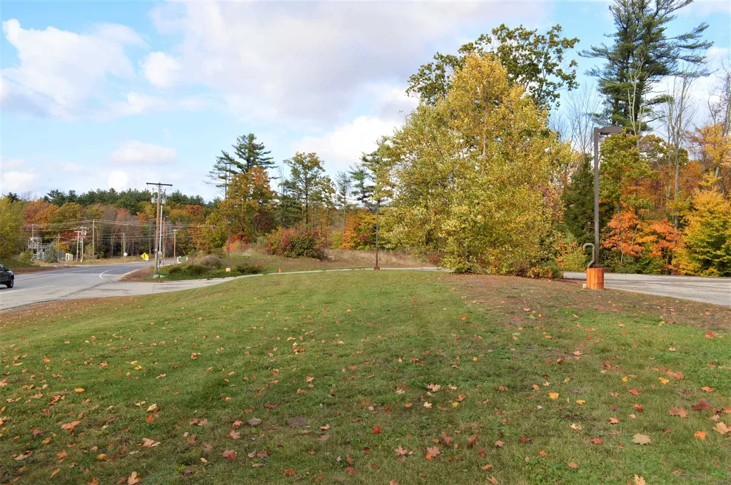 8 Rochester Road Northwood NH 03261