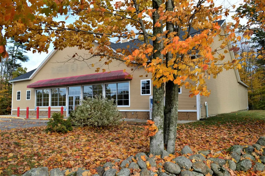 8 Rochester Road Northwood NH 03261