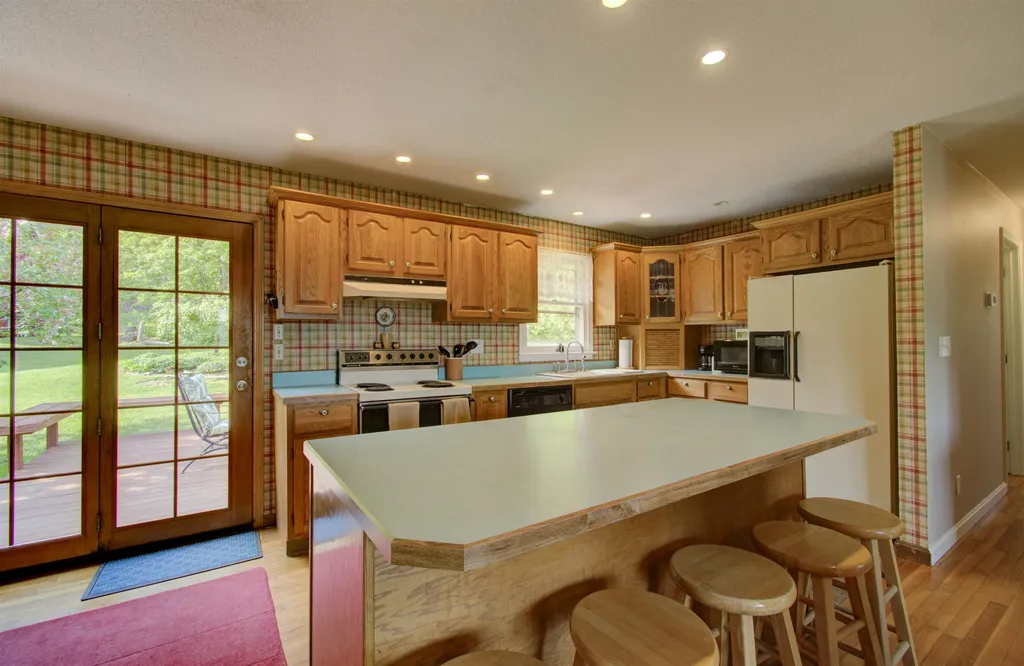 84 Spring Road Tunbridge VT 05077