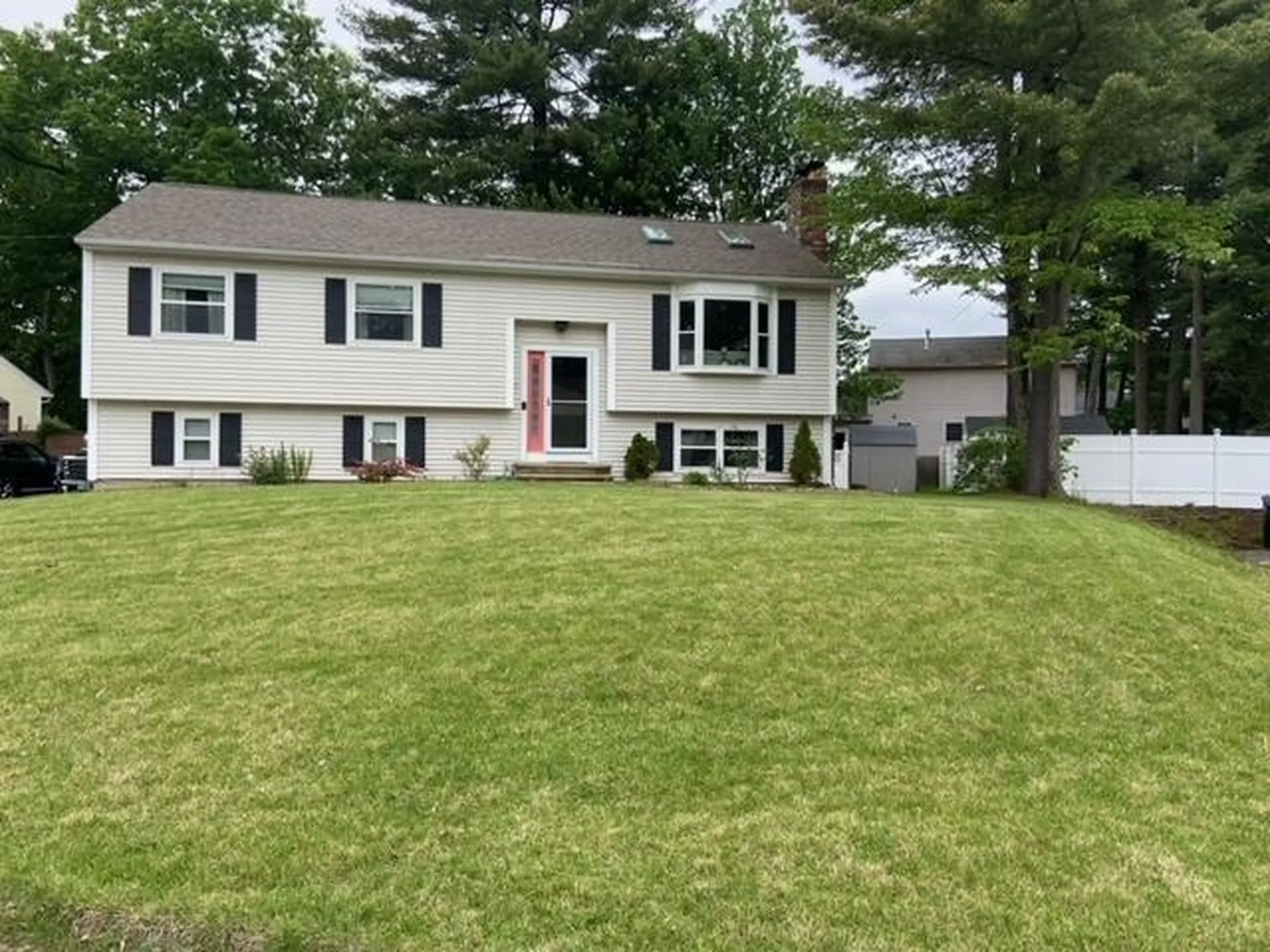 7 Old Mill Lane Nashua NH 03064
