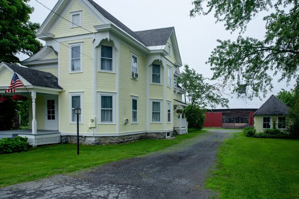 429 Vt Route 15 Underhill VT 05489