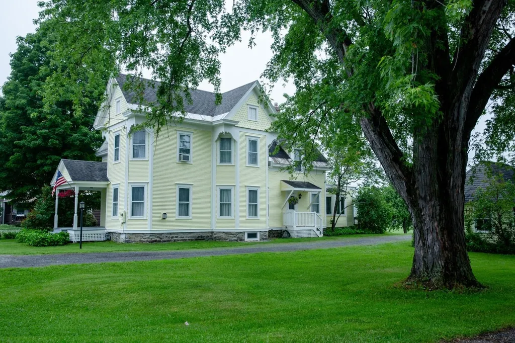 429 Vt Route 15 Underhill VT 05489
