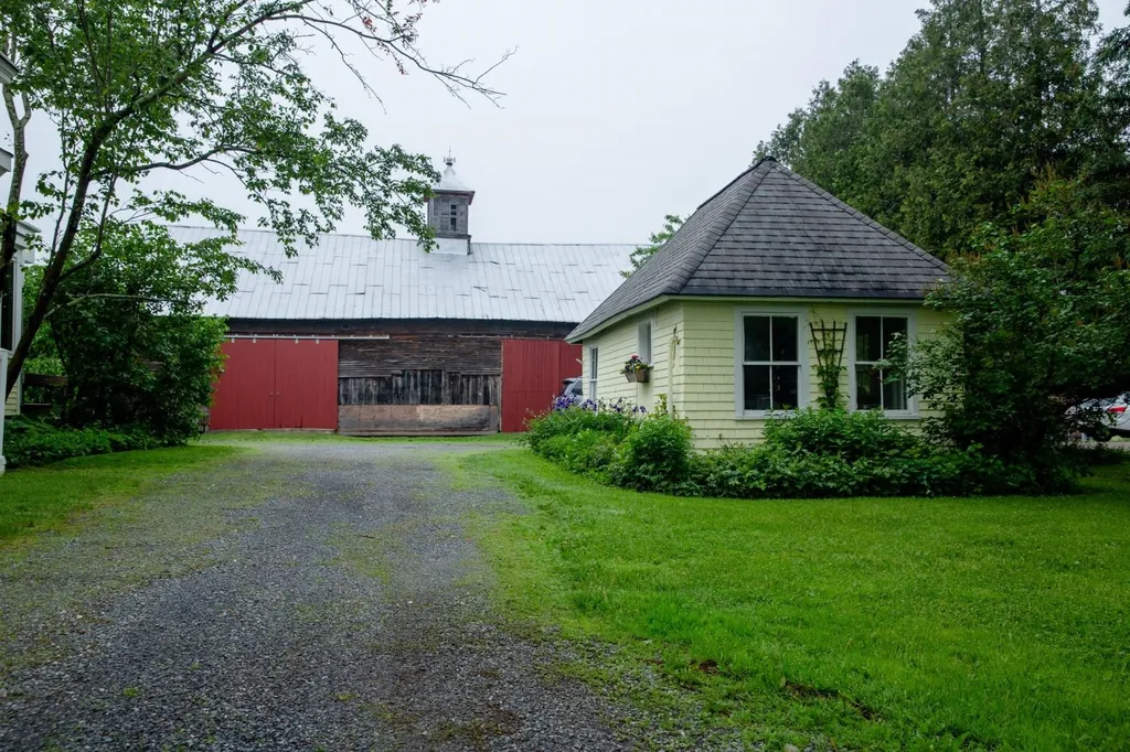 429 Vt Route 15 Underhill VT 05489