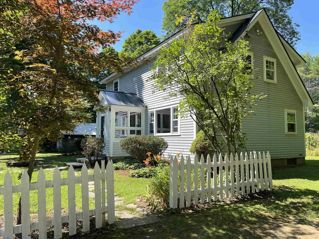 55 Back Street Newfane VT 05345