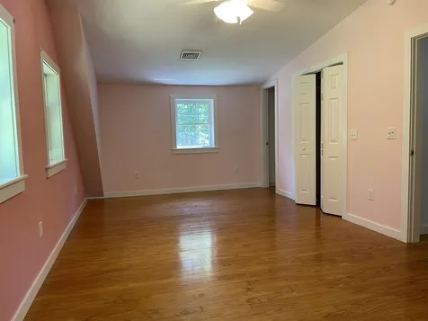 55 Back Street Newfane VT 05345