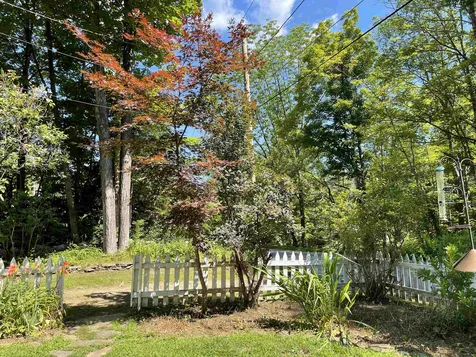 55 Back Street Newfane VT 05345