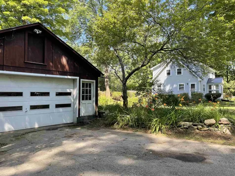 55 Back Street Newfane VT 05345