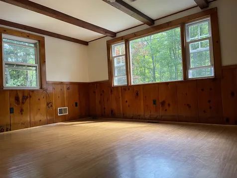 55 Back Street Newfane VT 05345