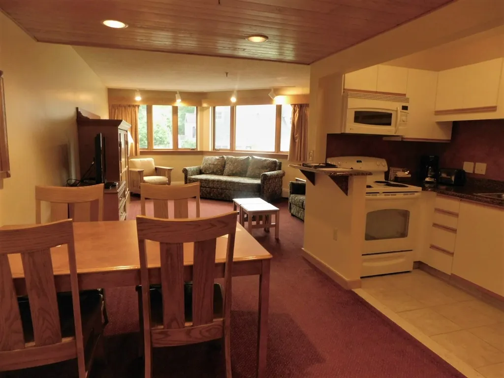 90 Loon Mountain Road Lincoln NH 03251