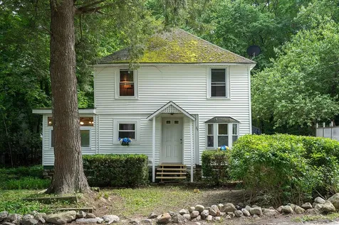64 Broadway Amherst NH 03031