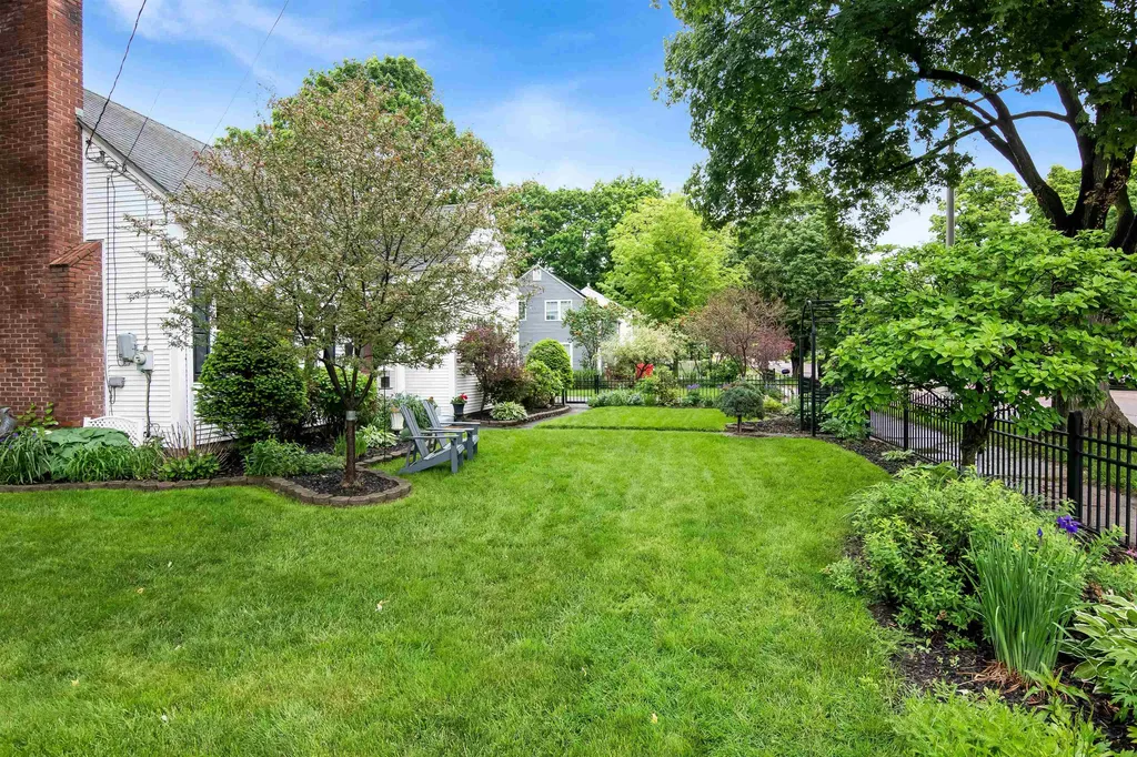 6 Village Green Burlington VT 05408