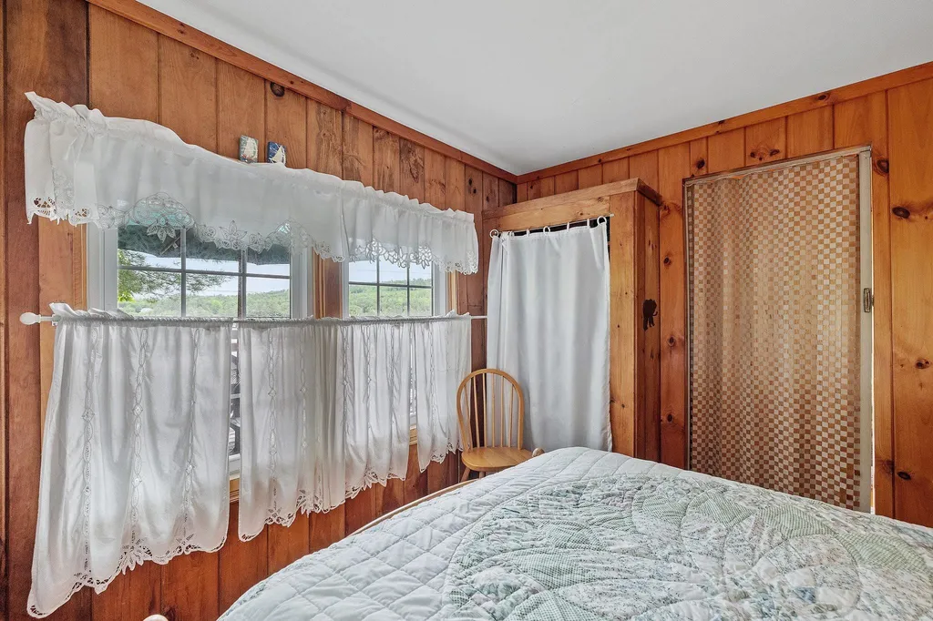 77 South Shore Road New Durham NH 03855