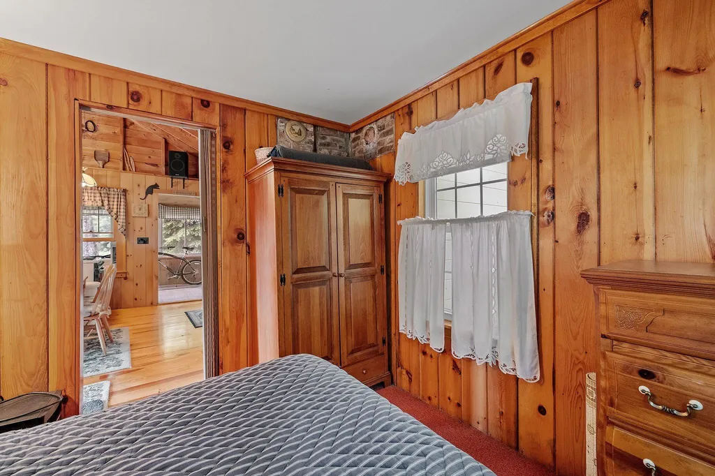 77 South Shore Road New Durham NH 03855
