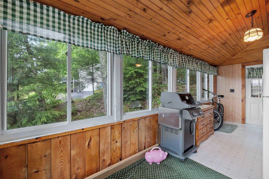 77 South Shore Road New Durham NH 03855