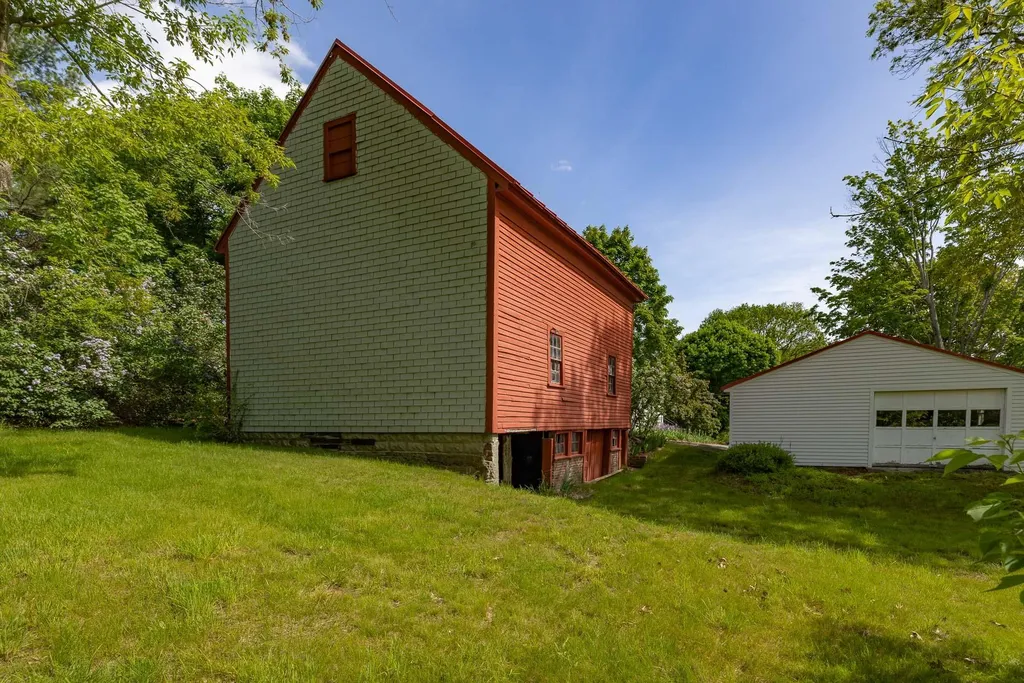 25 Dover Point Road Dover NH 03280