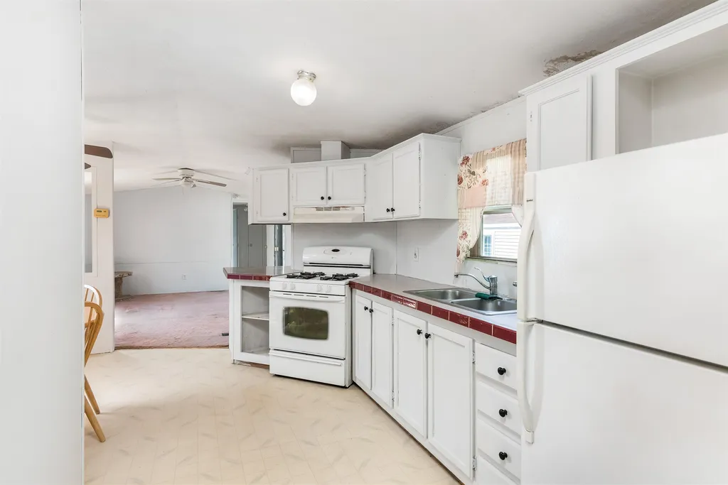 126 Fourth Street Colchester VT 05446