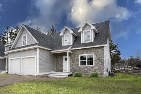 15 Kibrel Court Sandown NH 03873